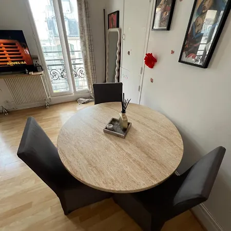 Appartamento Appartement, Parisien Atypique Parigi